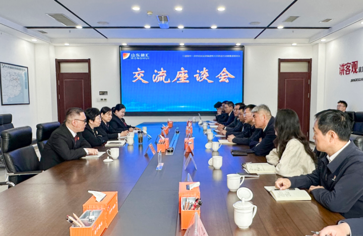 济宁高新区人民法院客人到英国威廉希尔唯一官网座谈交流