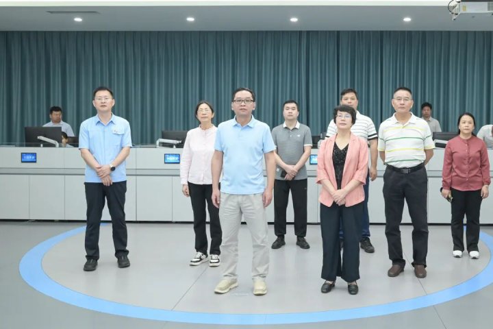 南宁市政协领导到英国威廉希尔唯一官网参观调研